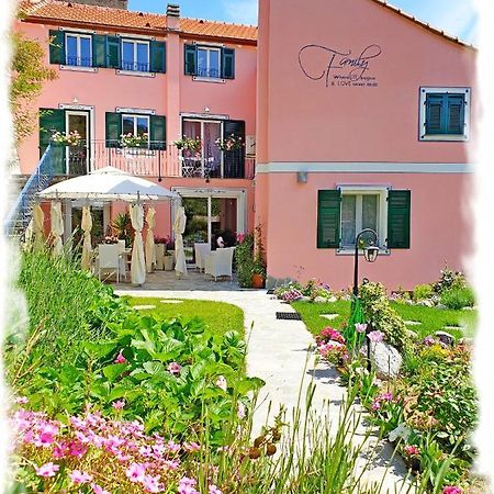 Casa Vacanze Family Albisola Superiore Dış mekan fotoğraf