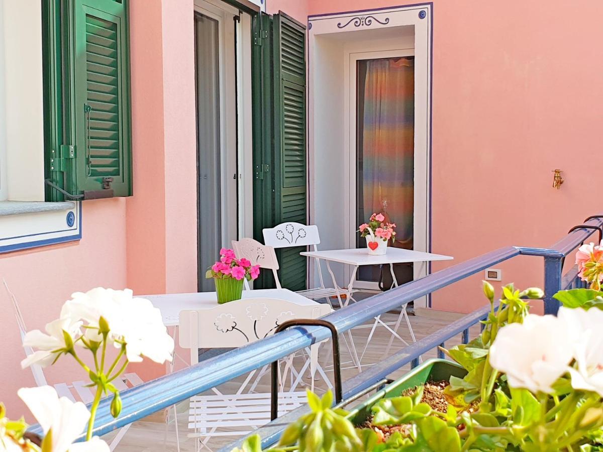Casa Vacanze Family Albisola Superiore Dış mekan fotoğraf